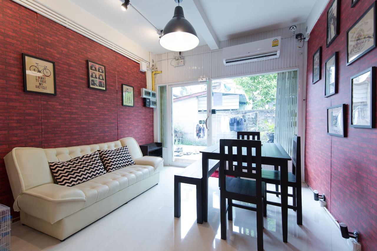 Mana Hostel 방콕 외부 사진